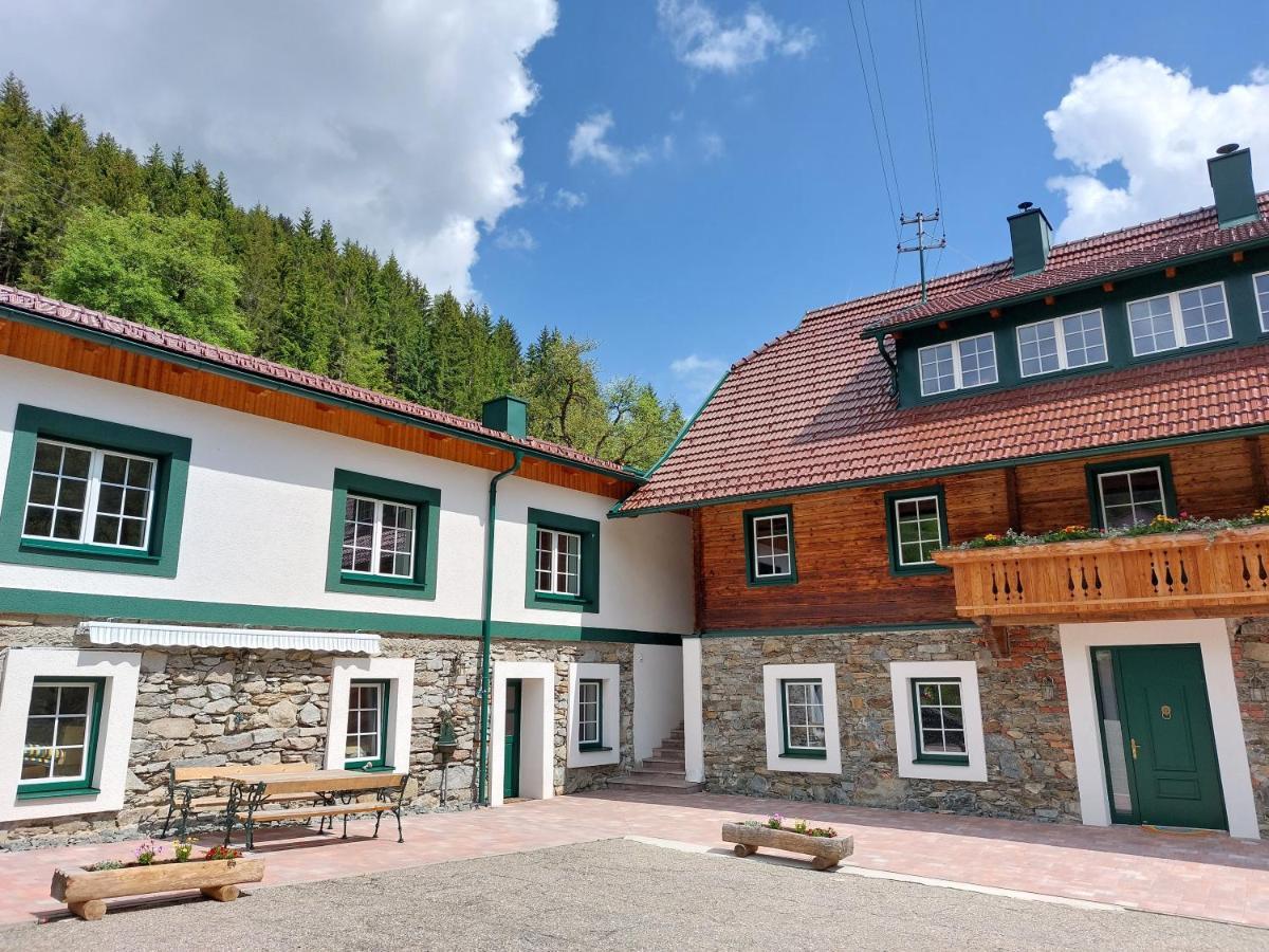 Landhaus Gruenjuwel Himmelberg Exterior photo